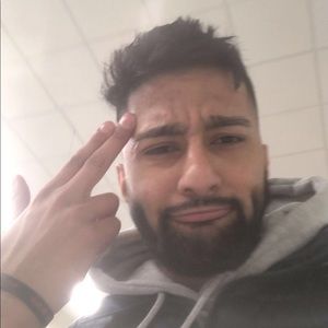 Meet your Posher, Umer